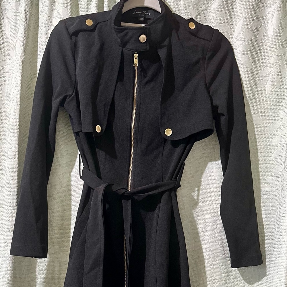 Women’s black thin coat